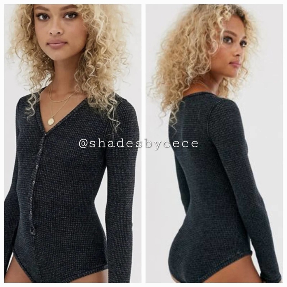 Free People Womens Medium Keep Your Cool Waffle Knit Gray Bodysuit